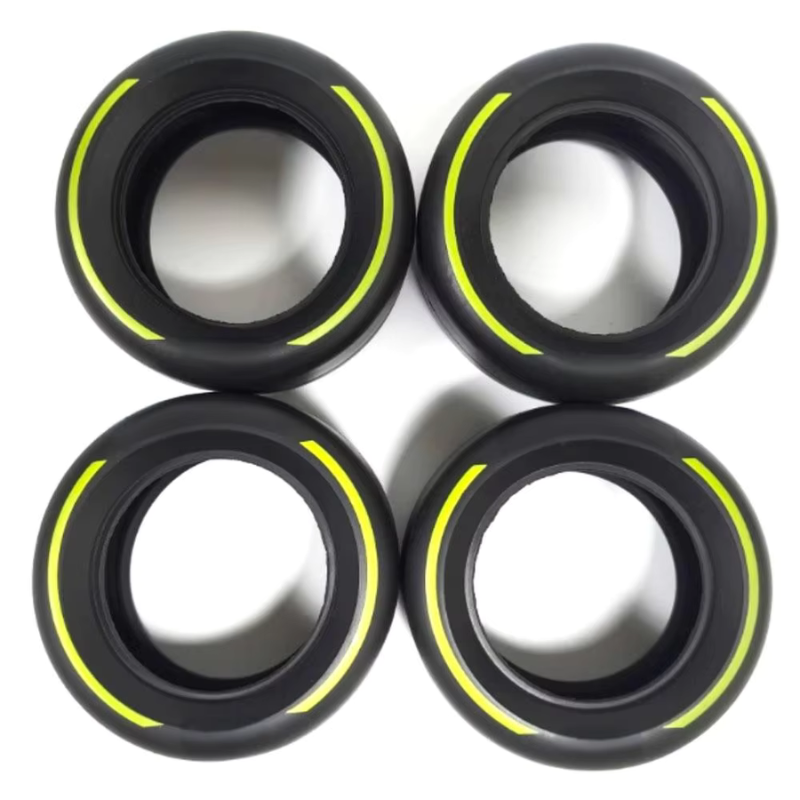 Pneus Mercedes F1 W14