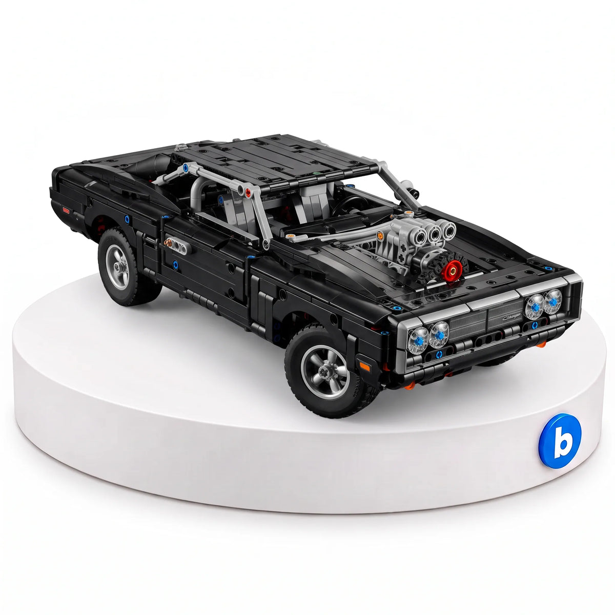 Dodge Charger R/T em blocos de montar BlocoBox, com 1516 peças, na base branca com o selo da BlocoBox