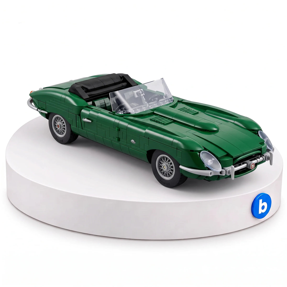 Jaguar E-Type em blocos de montar BlocoBox, com 1673 peças, na base branca com o selo da BlocoBox